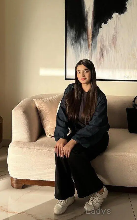 Meher - housewives call girl in rajasthan
